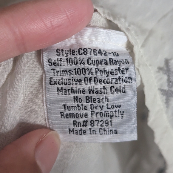 Johnny Was Floral Embroidered Tunic Top Cream Blue Grey Large - Picture 8 of 8